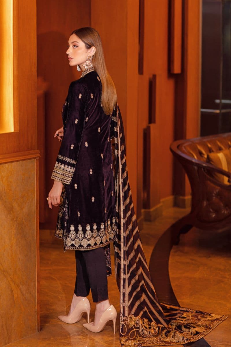 Embroidered Raw Silk Unstitched Suit