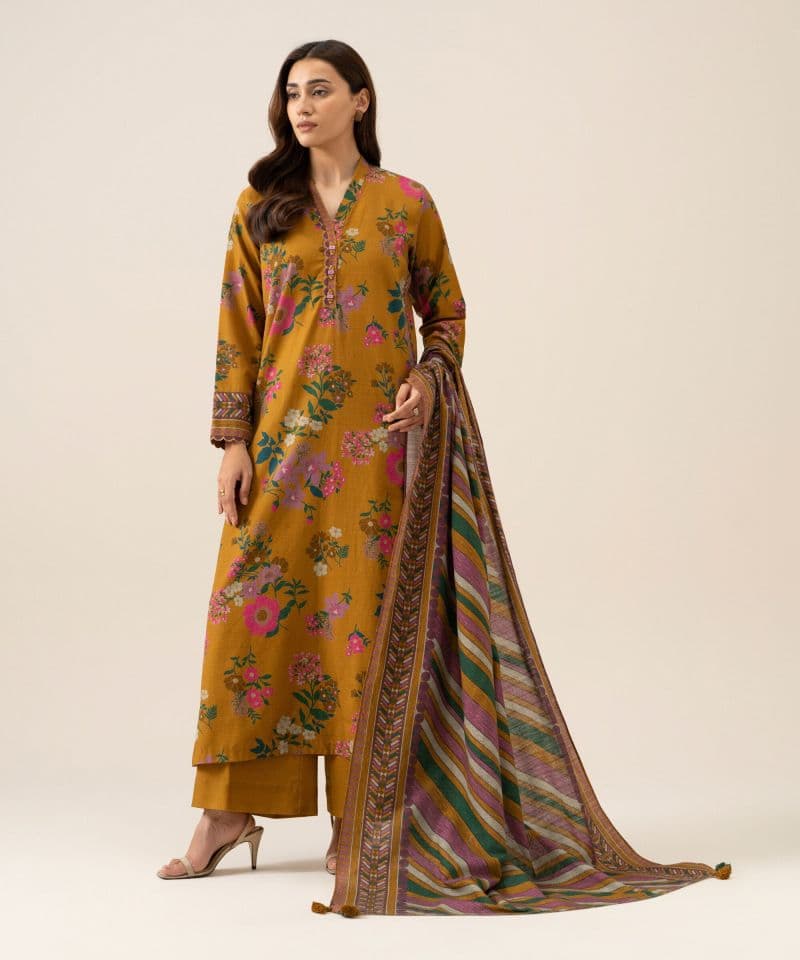 3 Piece - Printed Premium Khaddar Suit
