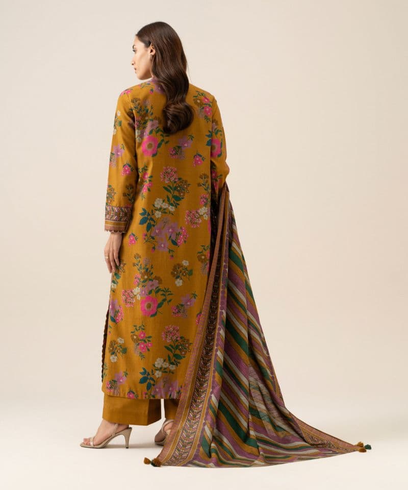 3 Piece - Printed Premium Khaddar Suit