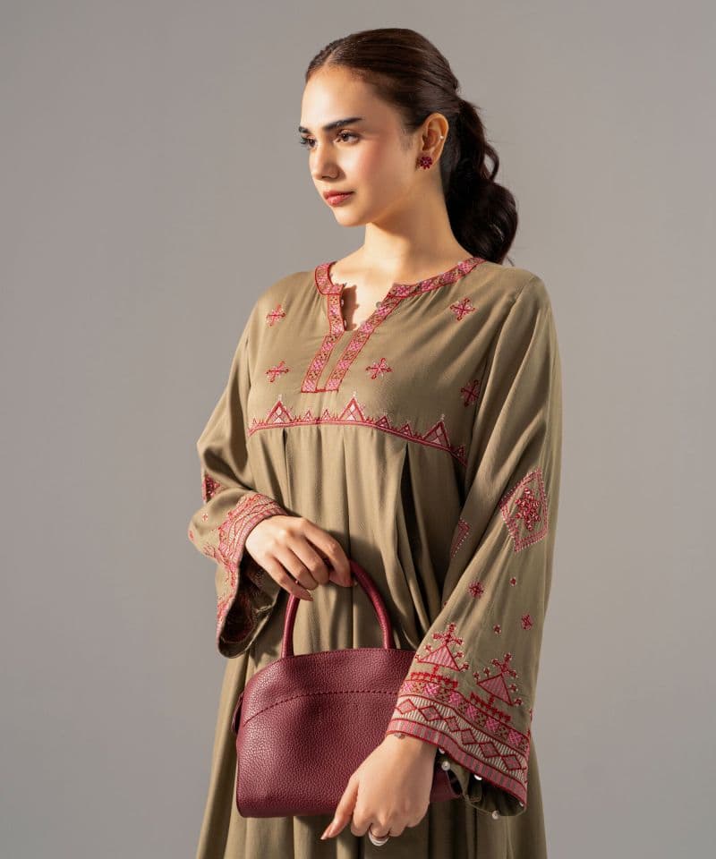 Embroidered Bedford Peshwas thumbnail
