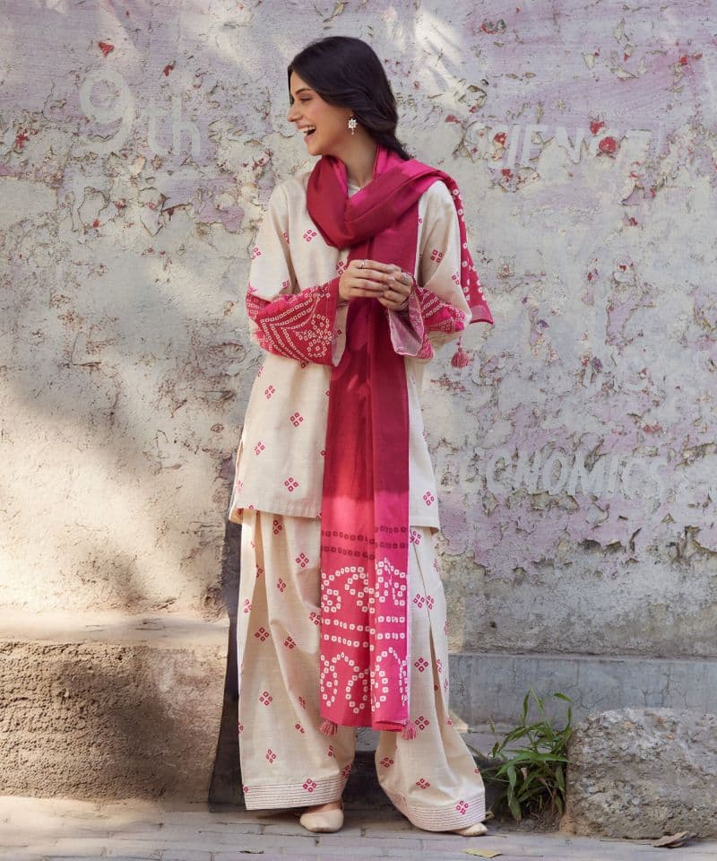 3 Piece - Printed Khaddar Suit