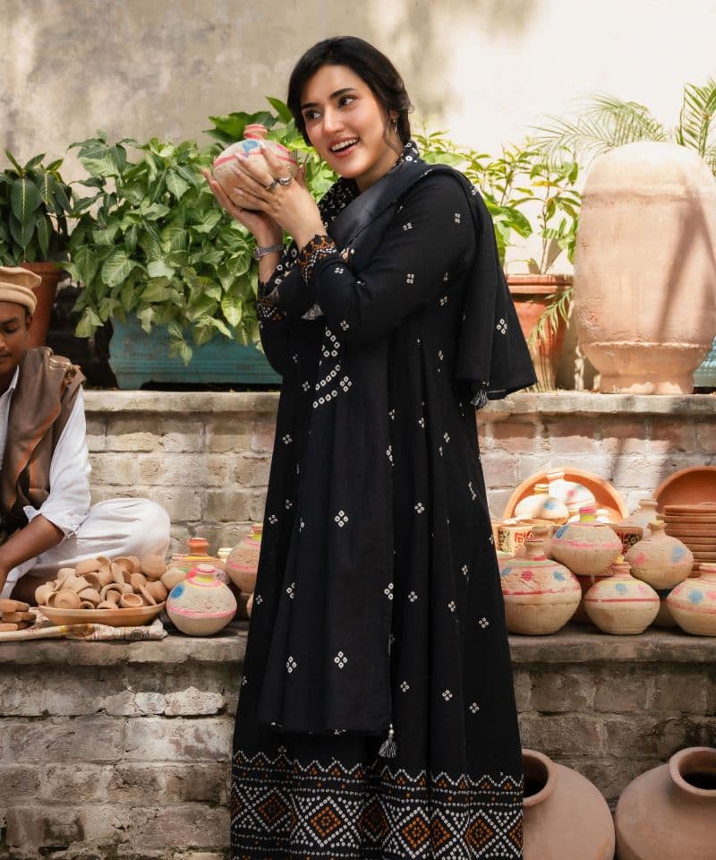 3 Piece - Printed Khaddar Suit thumbnail