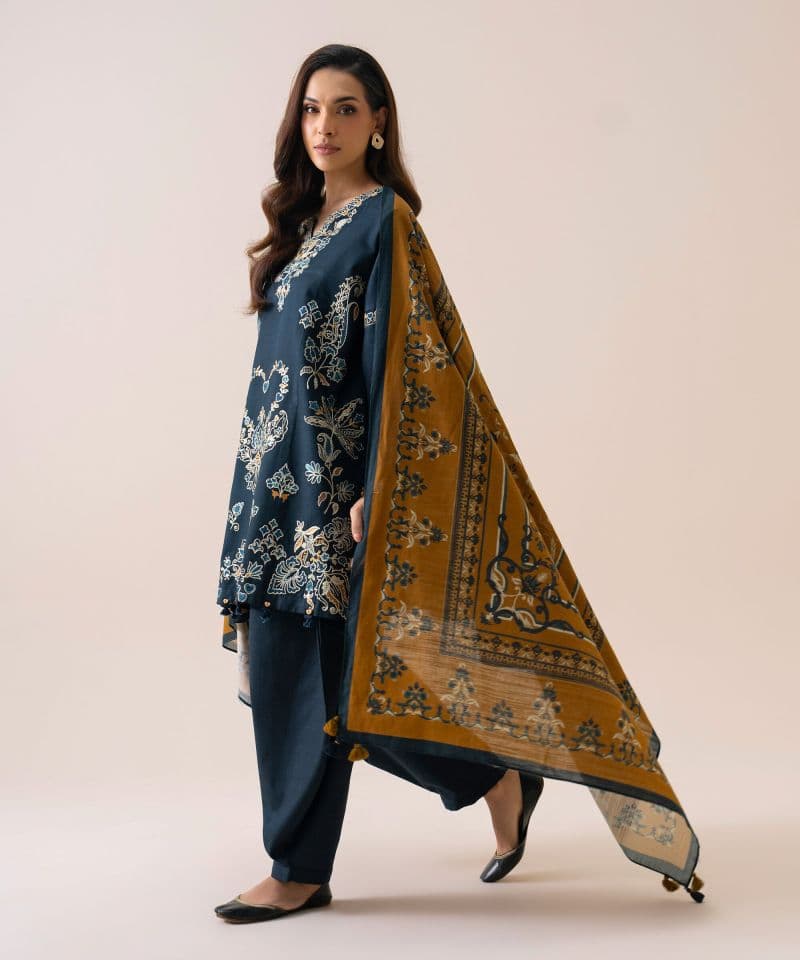 3 Piece - Embroidered Light Khaddar Suit