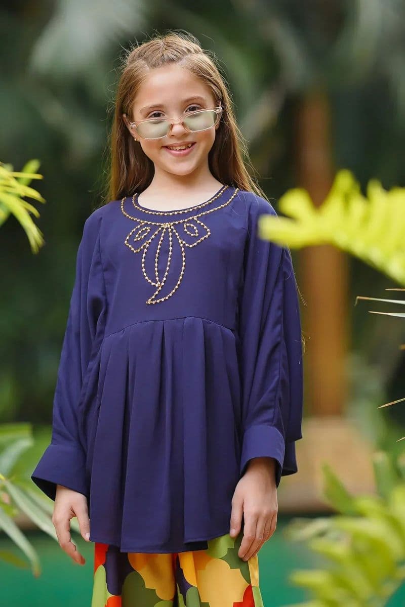 Georgette Hand Work 2 Pc Suit thumbnail