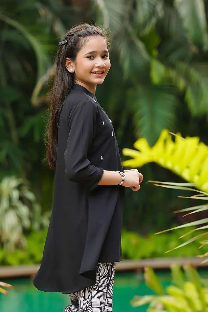 Georgette Hand Work 2 Pc Suit thumbnail