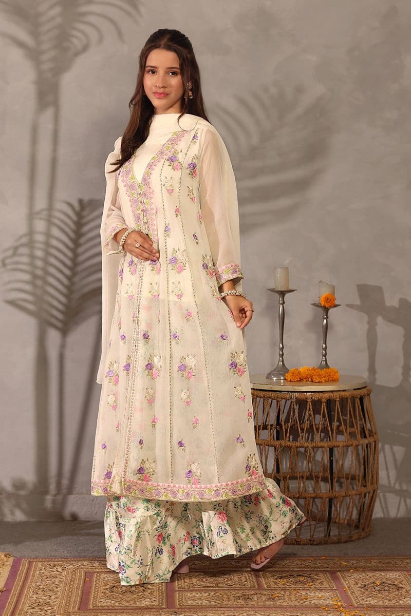Chiffon Embroidered 3 Pc Suit thumbnail