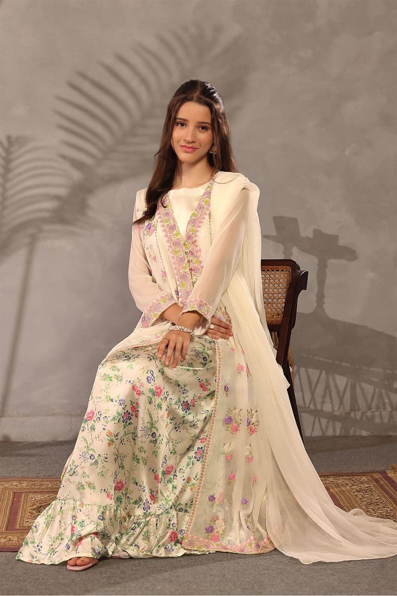 Chiffon Embroidered 3 Pc Suit thumbnail
