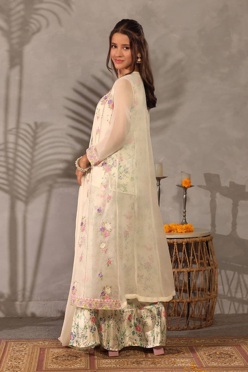 Chiffon Embroidered 3 Pc Suit thumbnail