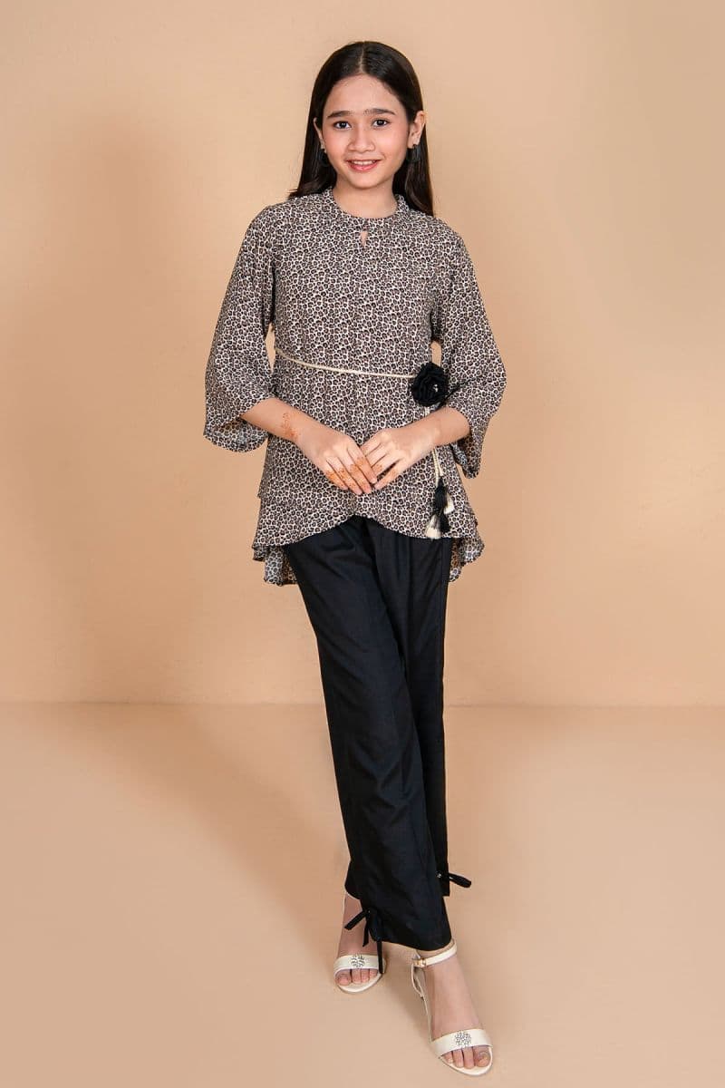 Georgette Printed 2 Pc Suit thumbnail