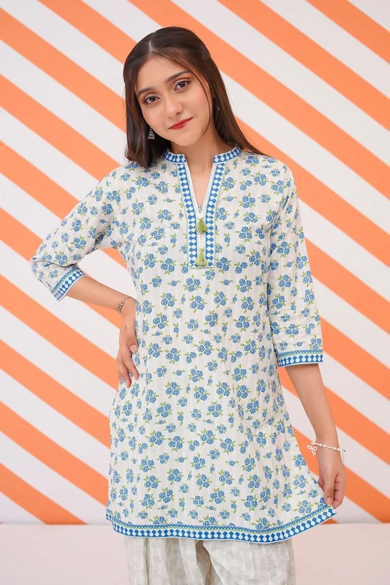 Cotton Lawn Digital Printed 2 Pc Suit thumbnail