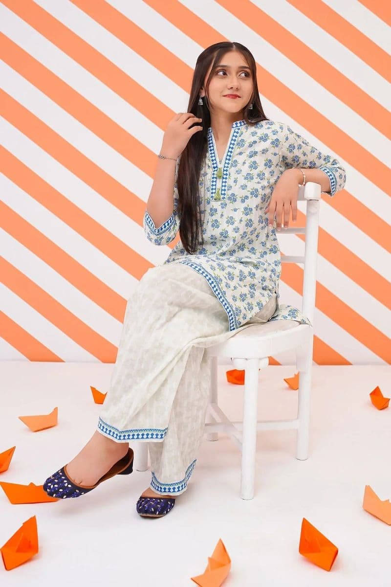 Cotton Lawn Digital Printed 2 Pc Suit thumbnail