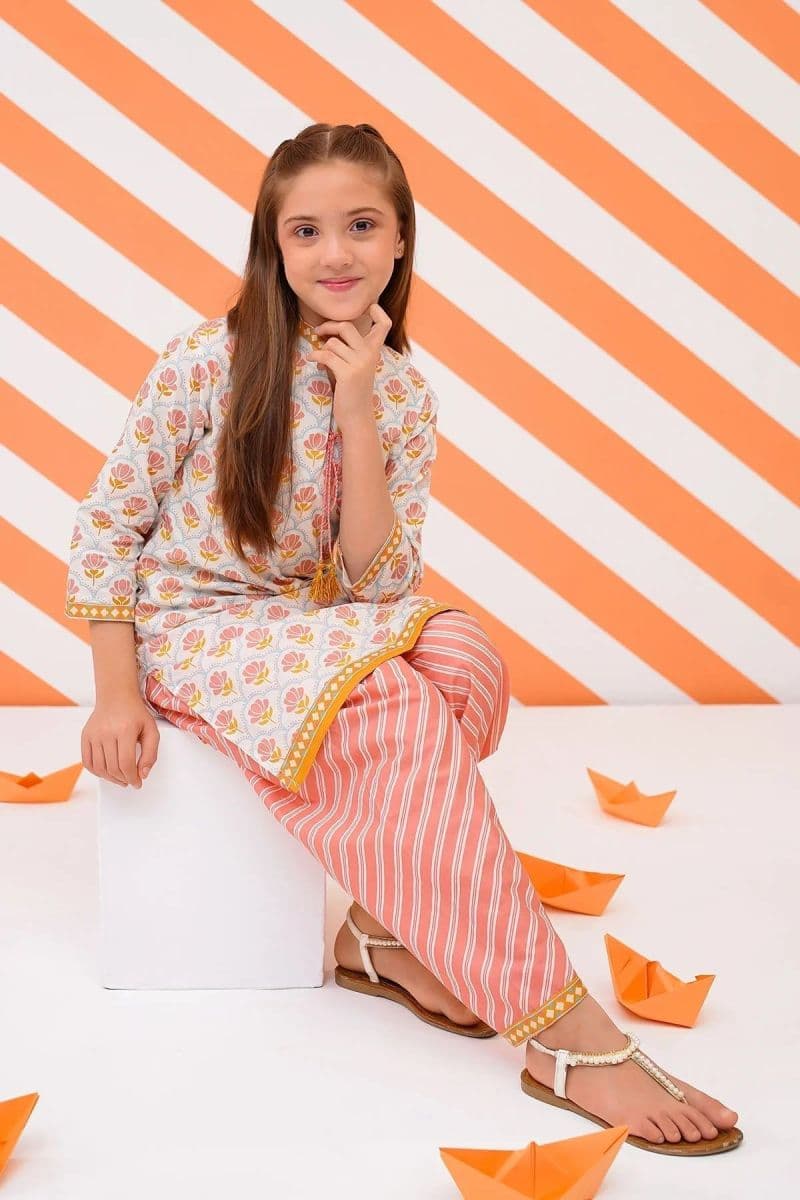 Cotton Lawn Digital Printed 2 Pc Suit thumbnail