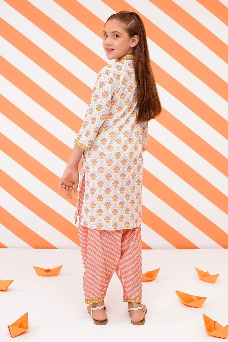Cotton Lawn Digital Printed 2 Pc Suit thumbnail