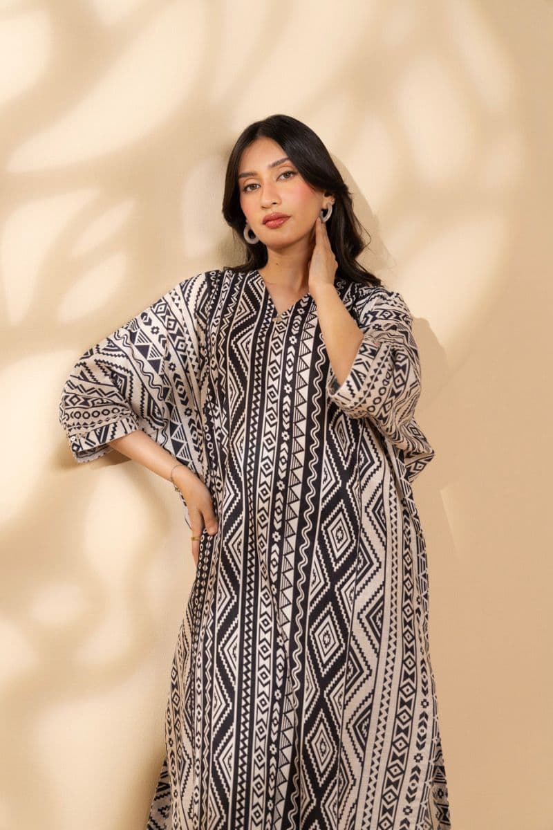 Black/White Printed Ready-to-Wear Shirt thumbnail