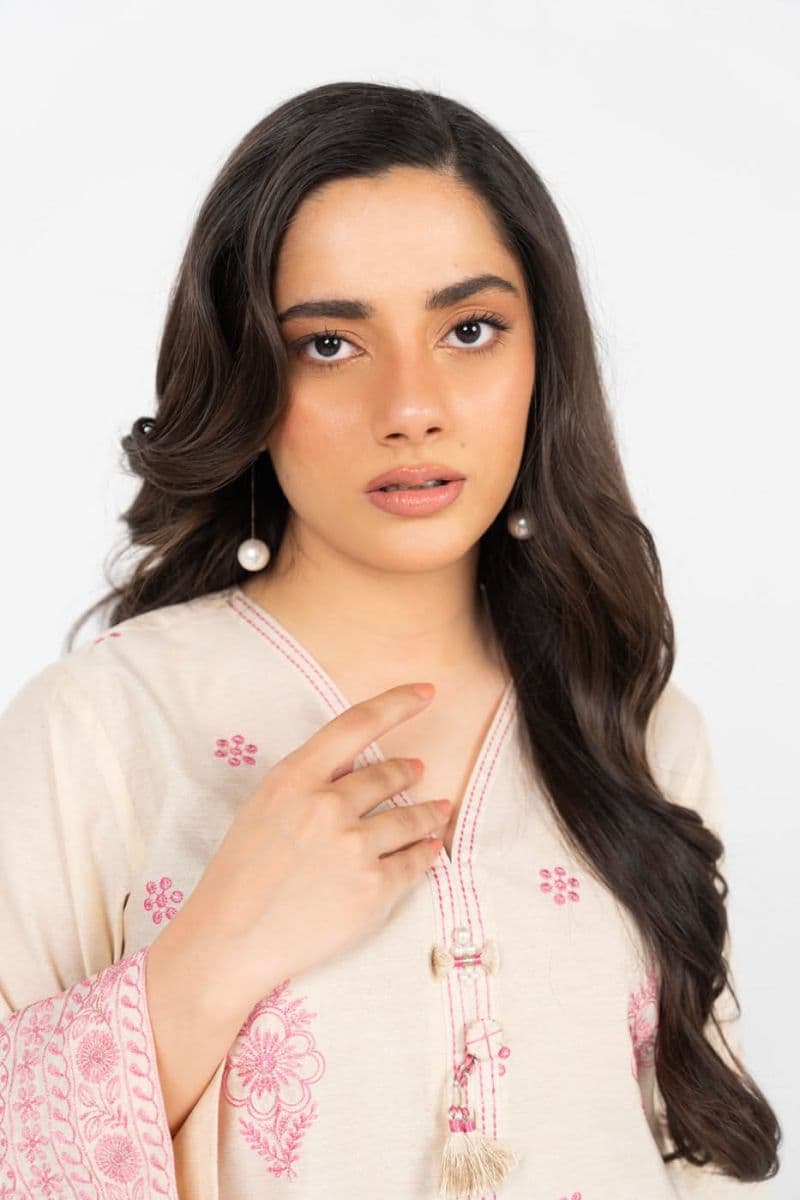 Off White Embroidered Yarn Dyed 2 Piece Dupatta thumbnail
