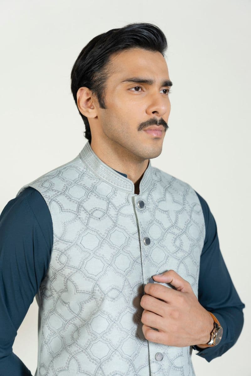RTW | WAISTCOAT thumbnail
