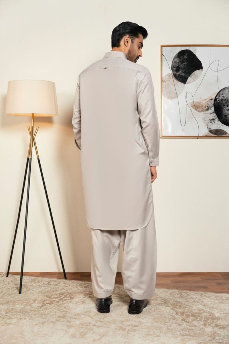 RTW | KAMEEZ & SHALWAR thumbnail
