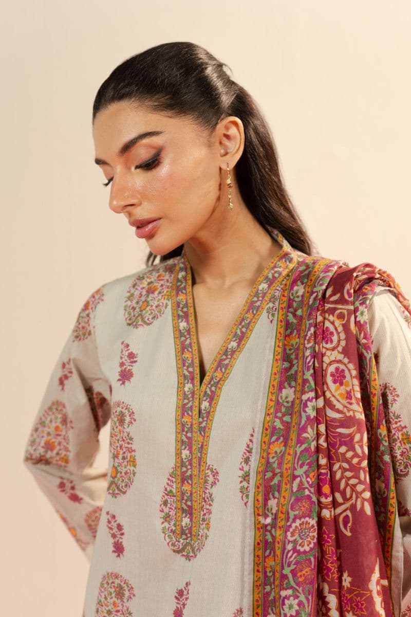 Off White Printed Lawn 3 Piece Unstitched Suit thumbnail