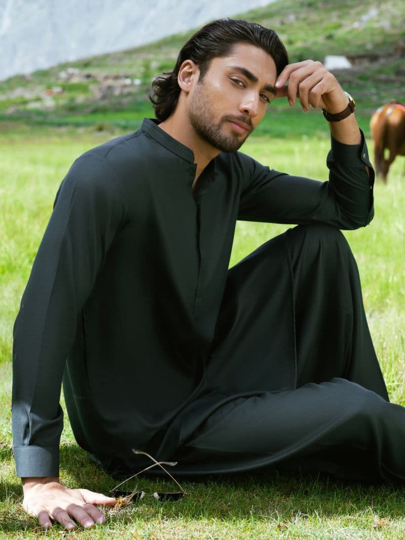 Dark Green Kameez Shalwar thumbnail