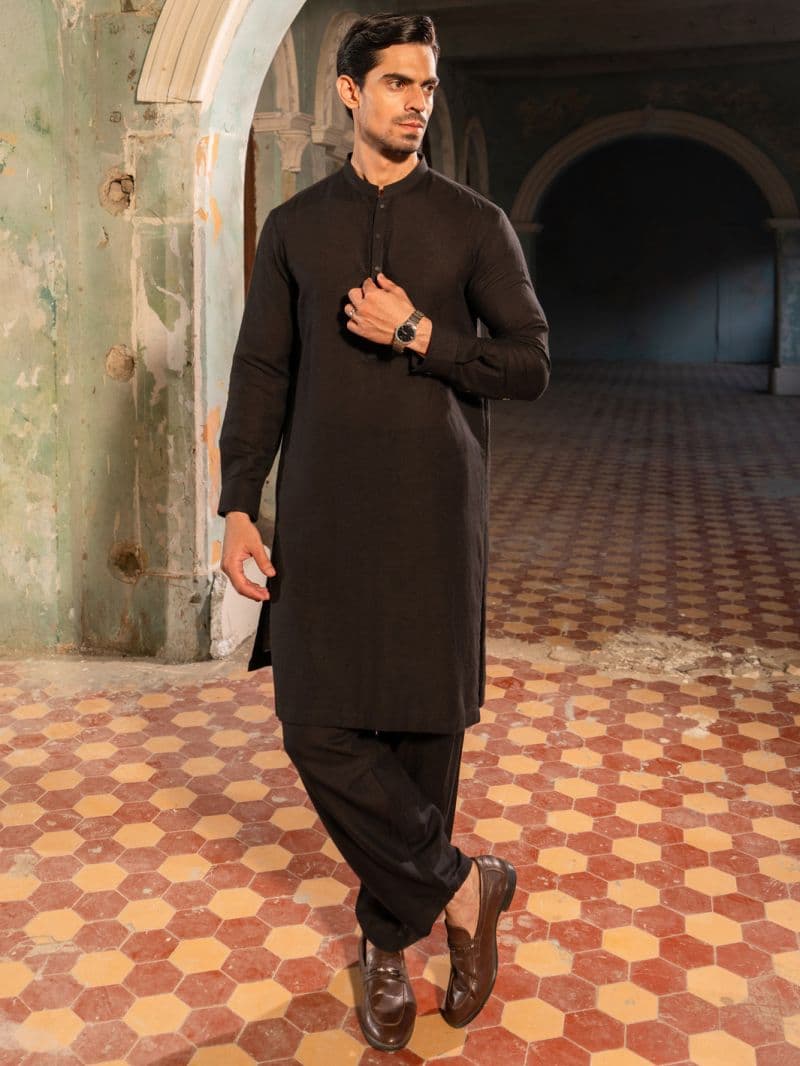 Black Kameez Shalwar thumbnail