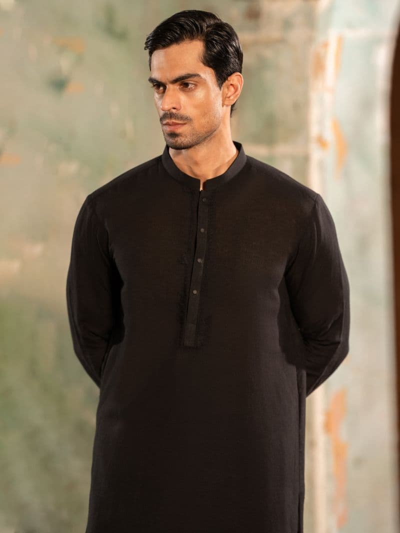 Black Kameez Shalwar thumbnail