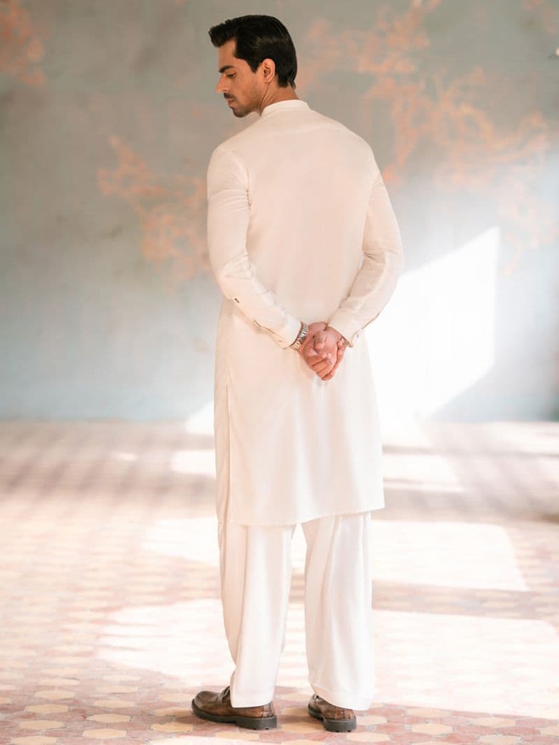 White Kameez Shalwar thumbnail