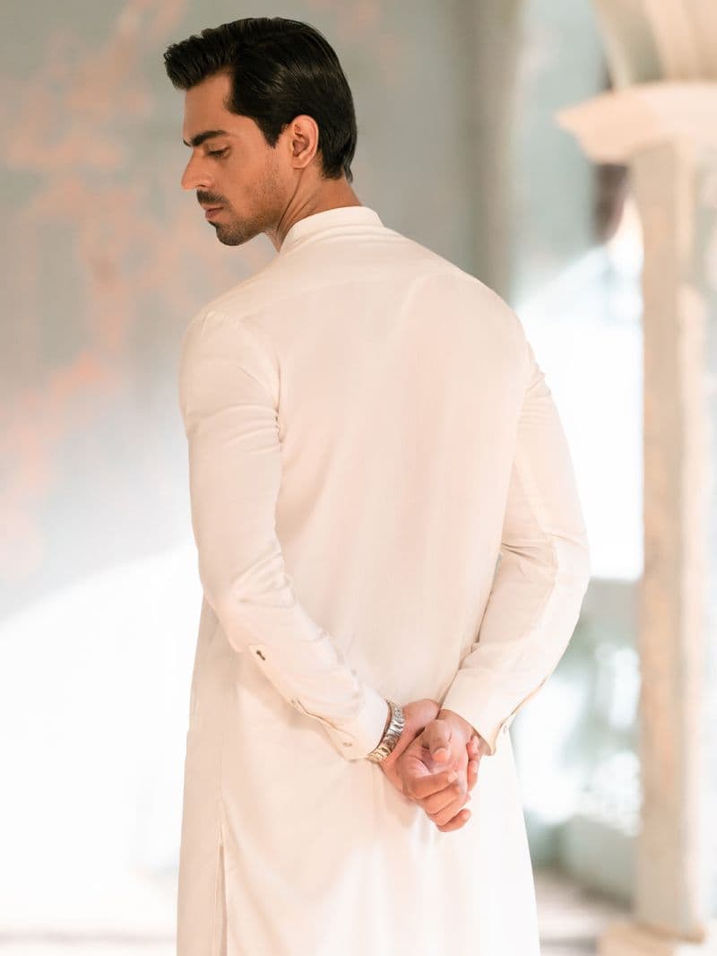 White Kameez Shalwar thumbnail