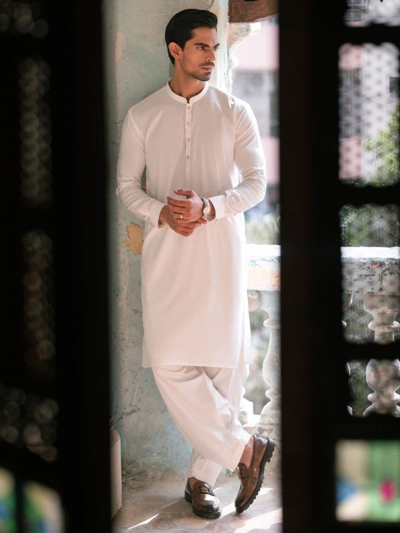 White Kameez Shalwar thumbnail