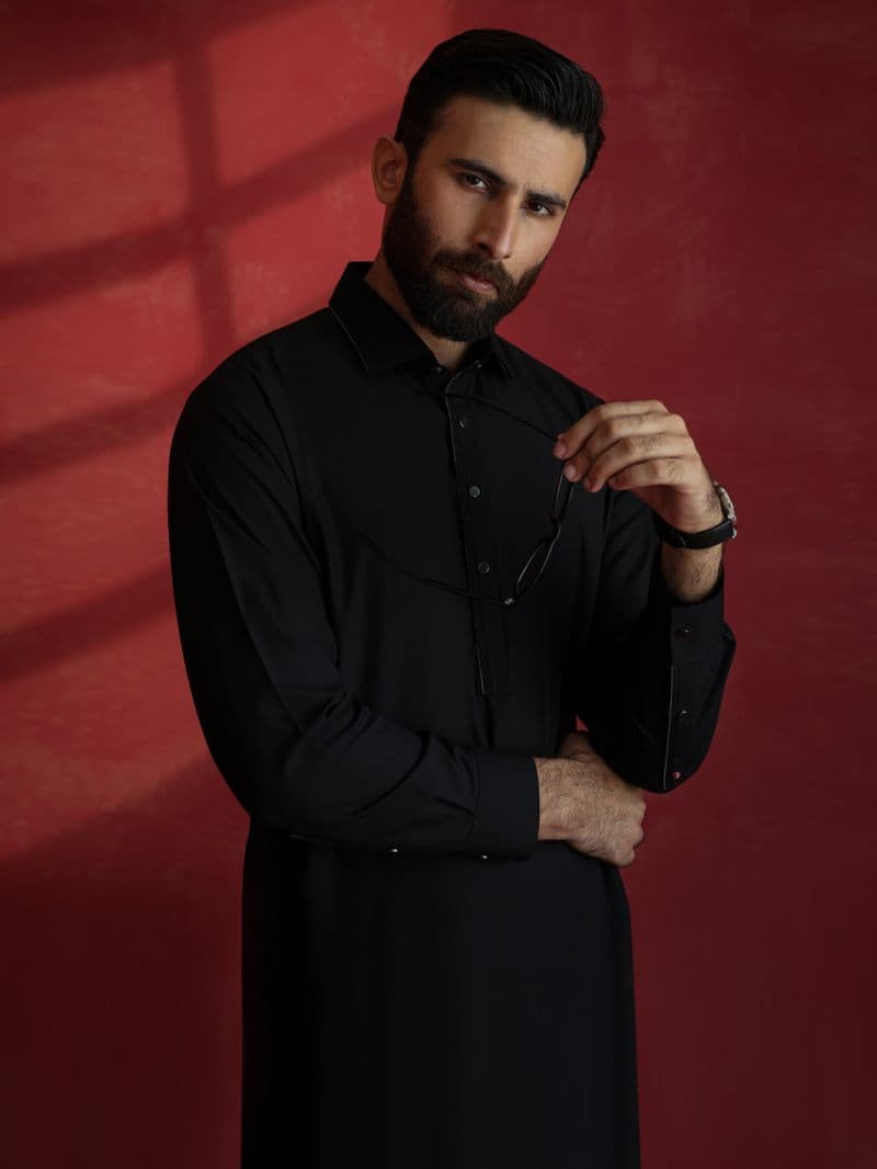 Black Kameez Shalwar thumbnail