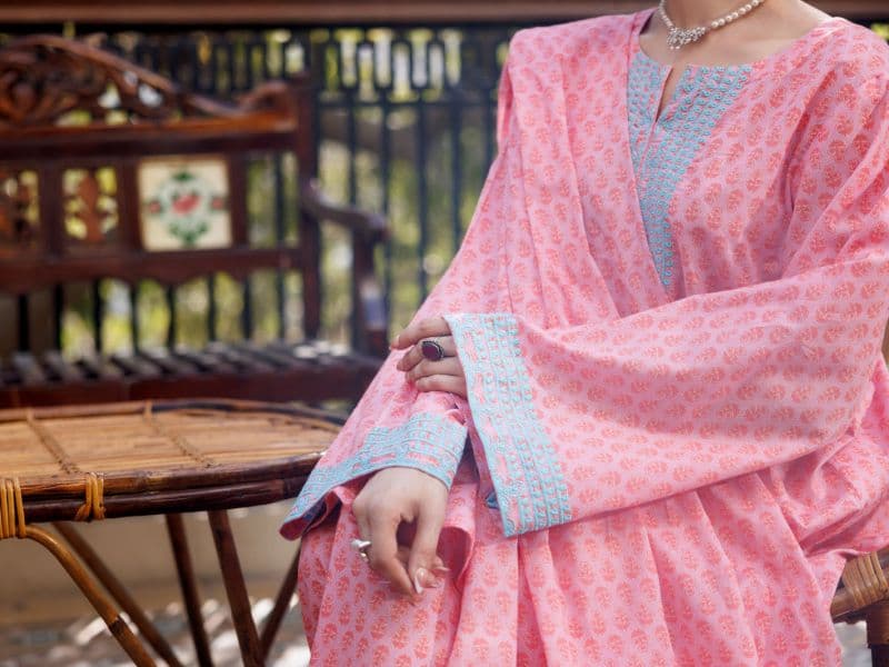 Pink Lawn Stitched 3Pc thumbnail