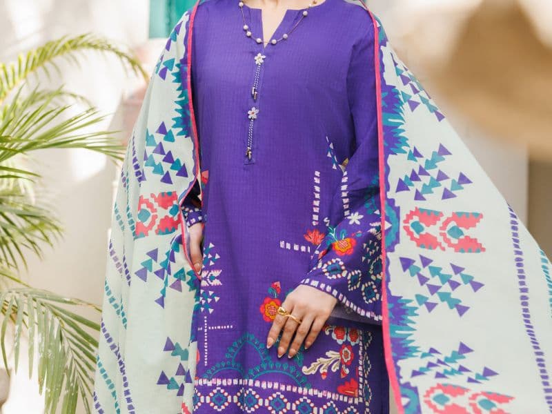 Purple Lawn Stitched 3Pc thumbnail