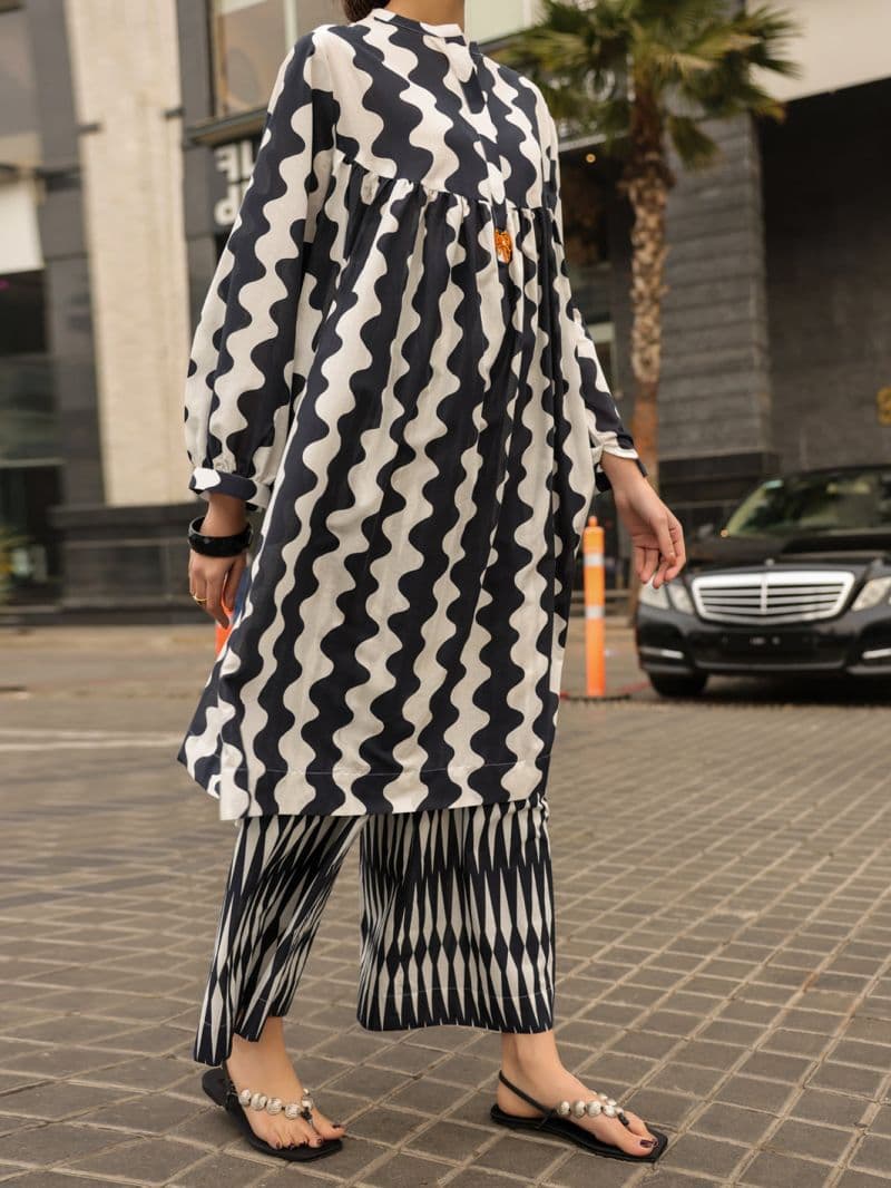 Black White Lawn Kurti thumbnail