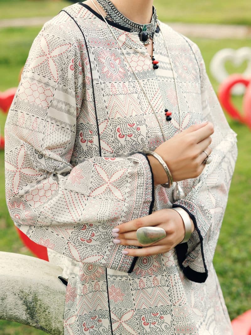 Off White Lawn Kurti thumbnail