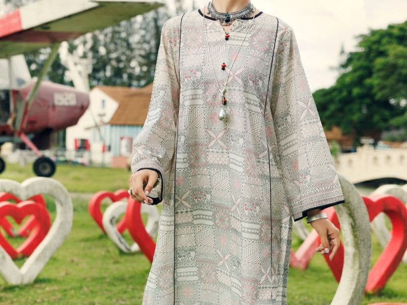 Off White Lawn Kurti thumbnail