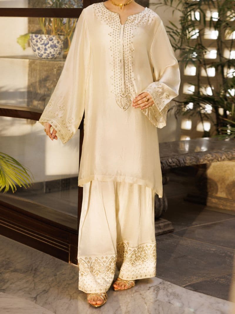 Off White Sheesha Silk Formal 3Pc Stitched thumbnail