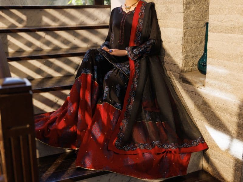 Black Printed Silk Ready-to-Wear Suit (LS-628) thumbnail