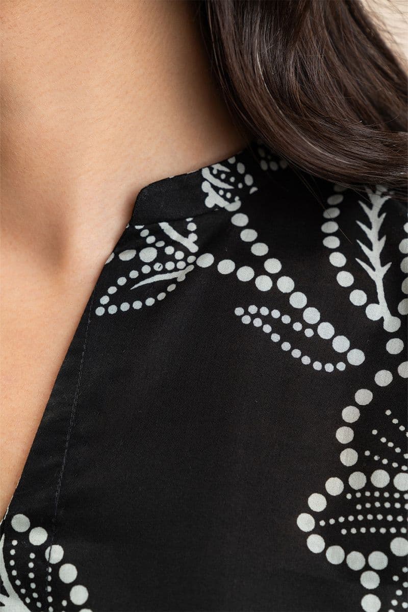 2 PIECE EMBROIDERED LAWN SUIT-NOIR BLOOM (UNSTITCHED) thumbnail