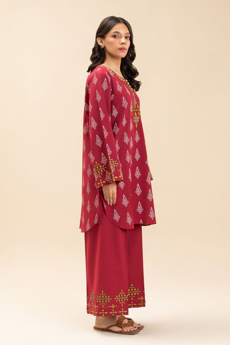 2 PIECE EMBROIDERED SLUB SUIT (PRET) thumbnail