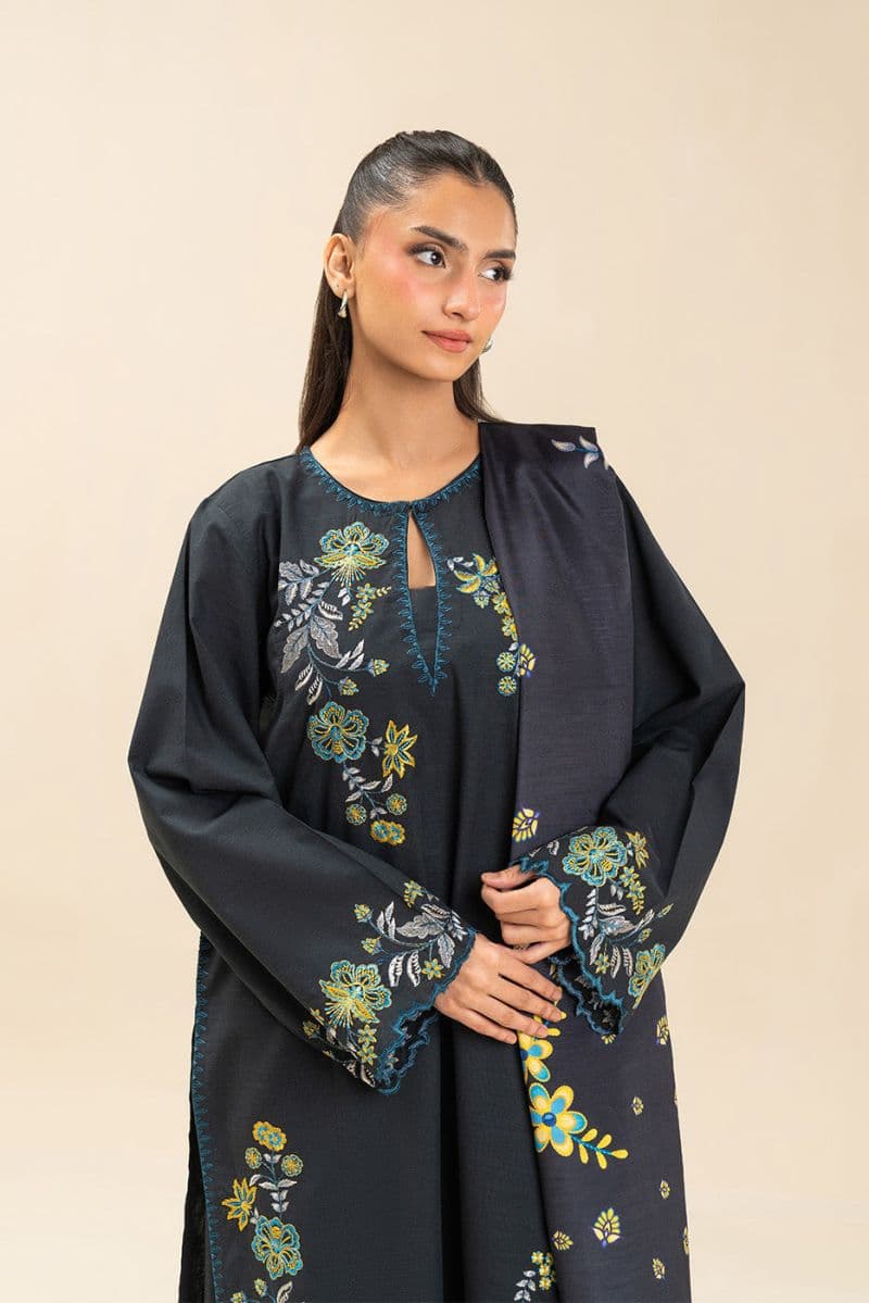 3 PIECE EMBROIDERED SLUB SUIT (PRET) thumbnail
