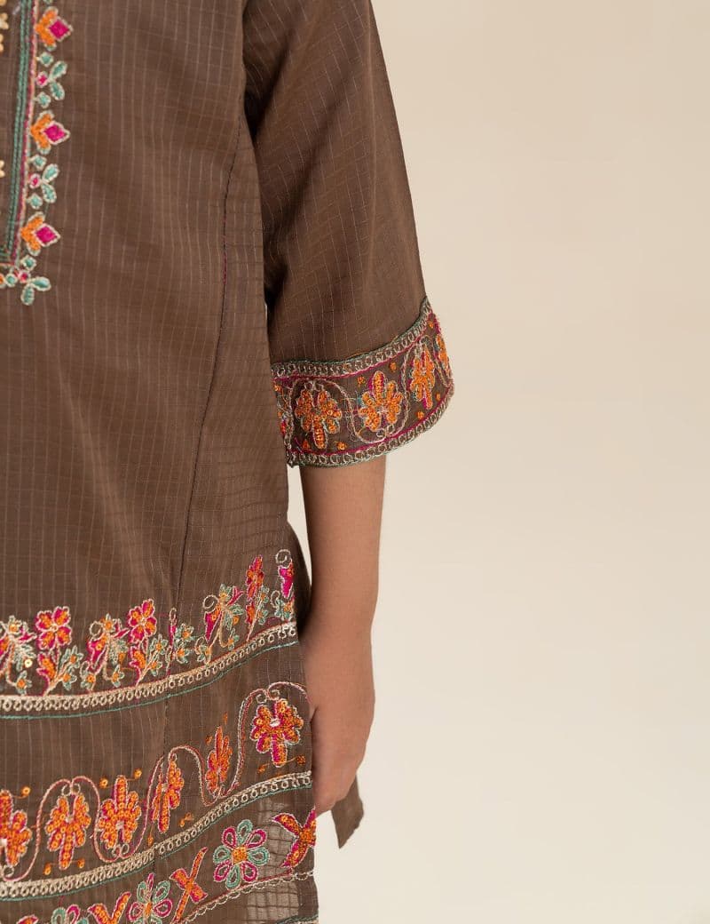 2 PIECE EMBROIDERED SUIT thumbnail