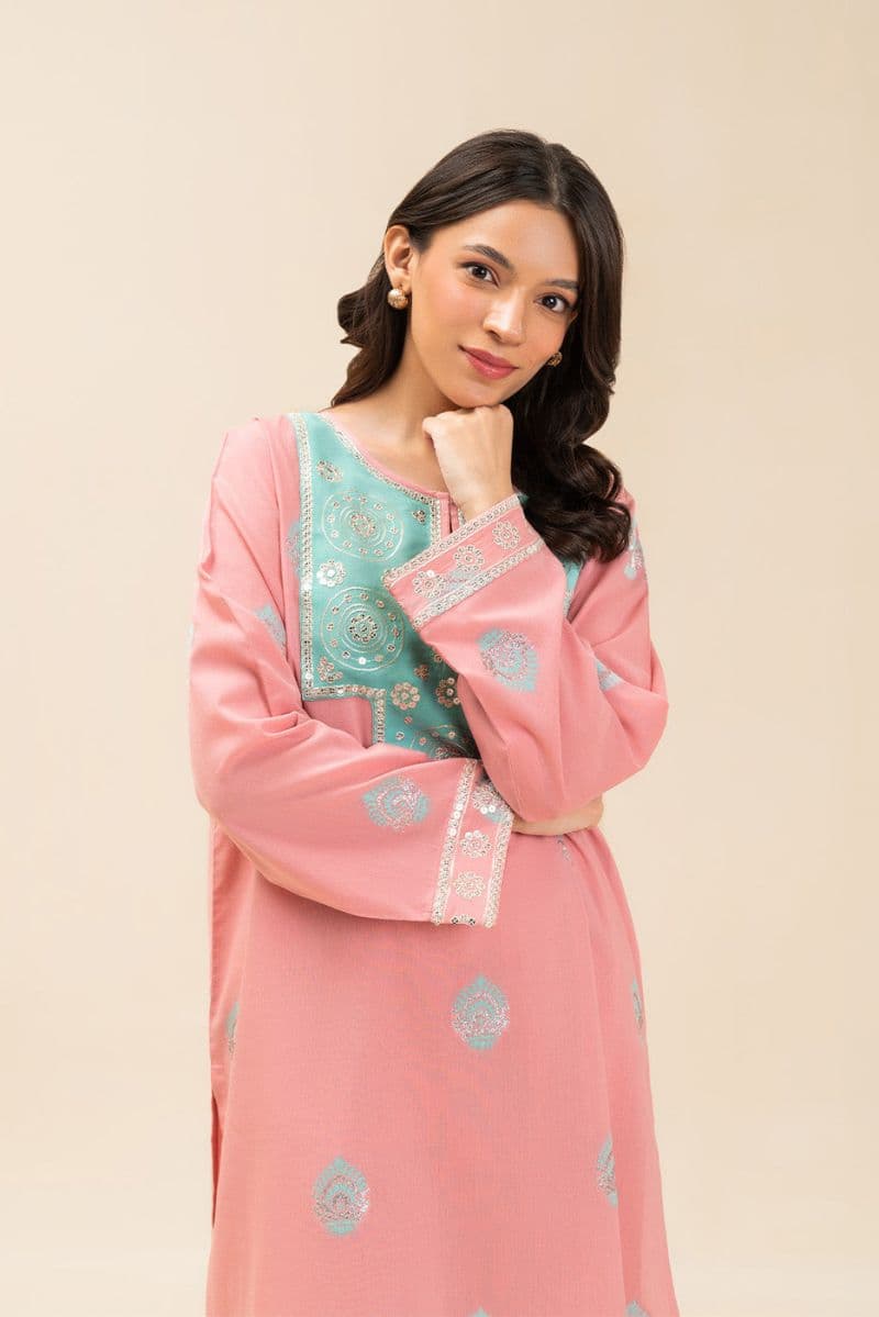 2 PIECE EMBROIDERED LUREX JACQUARD SUIT (PRET) thumbnail