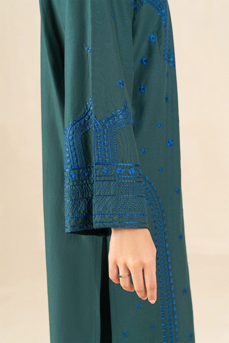 2 Piece Embroidered Lawn Suit Pret thumbnail