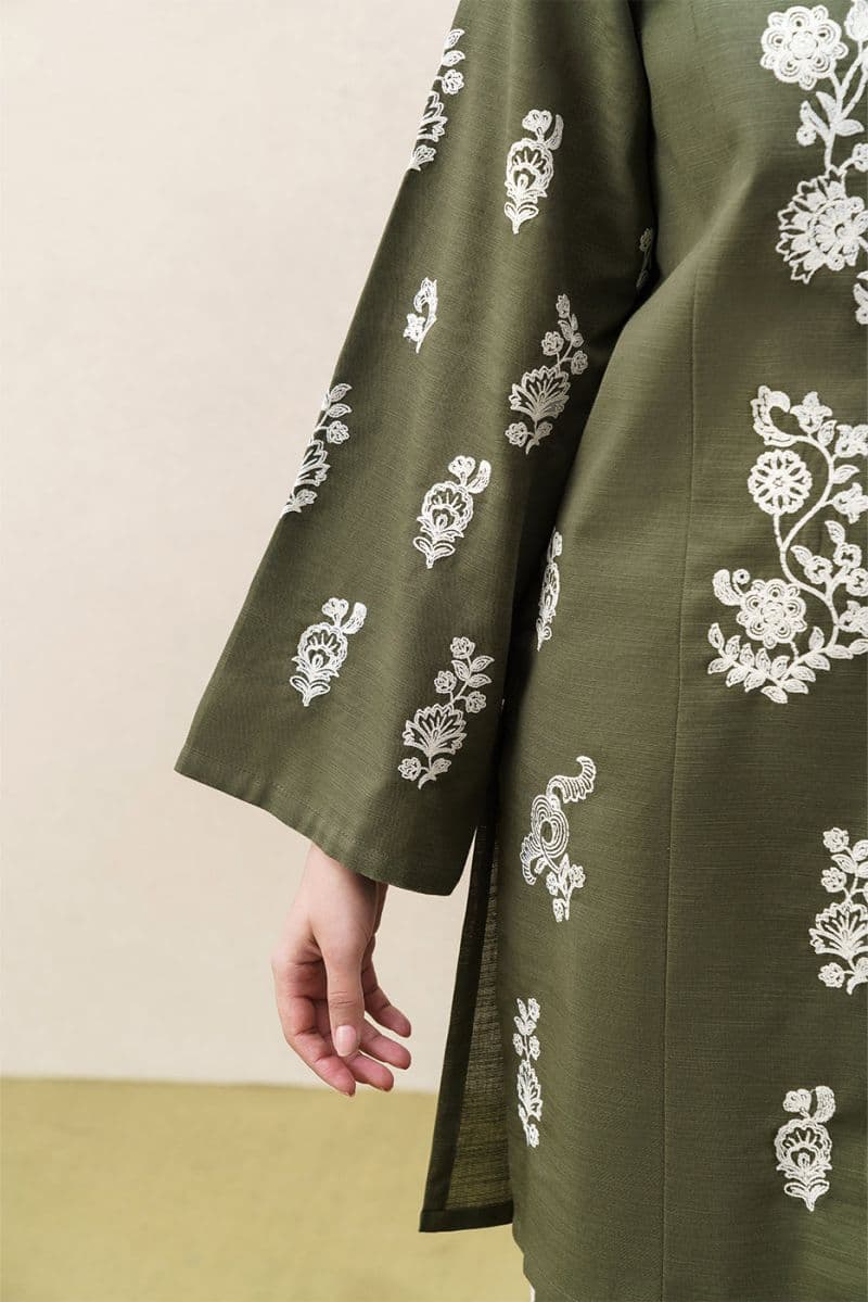 2 PIECE EMBROIDERED SLUB KHADDAR SUIT (PRET) thumbnail