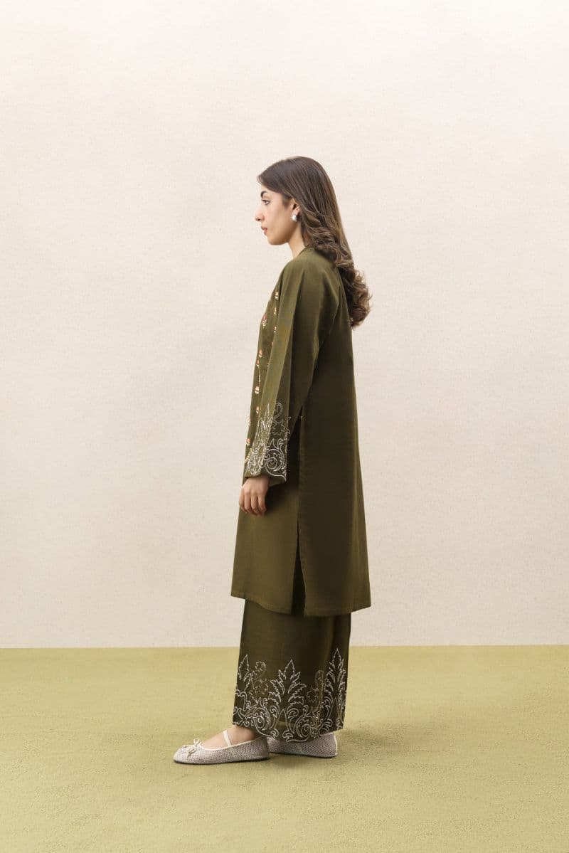 2 PIECE EMBROIDERED SLUB KHADDAR SUIT (PRET) thumbnail