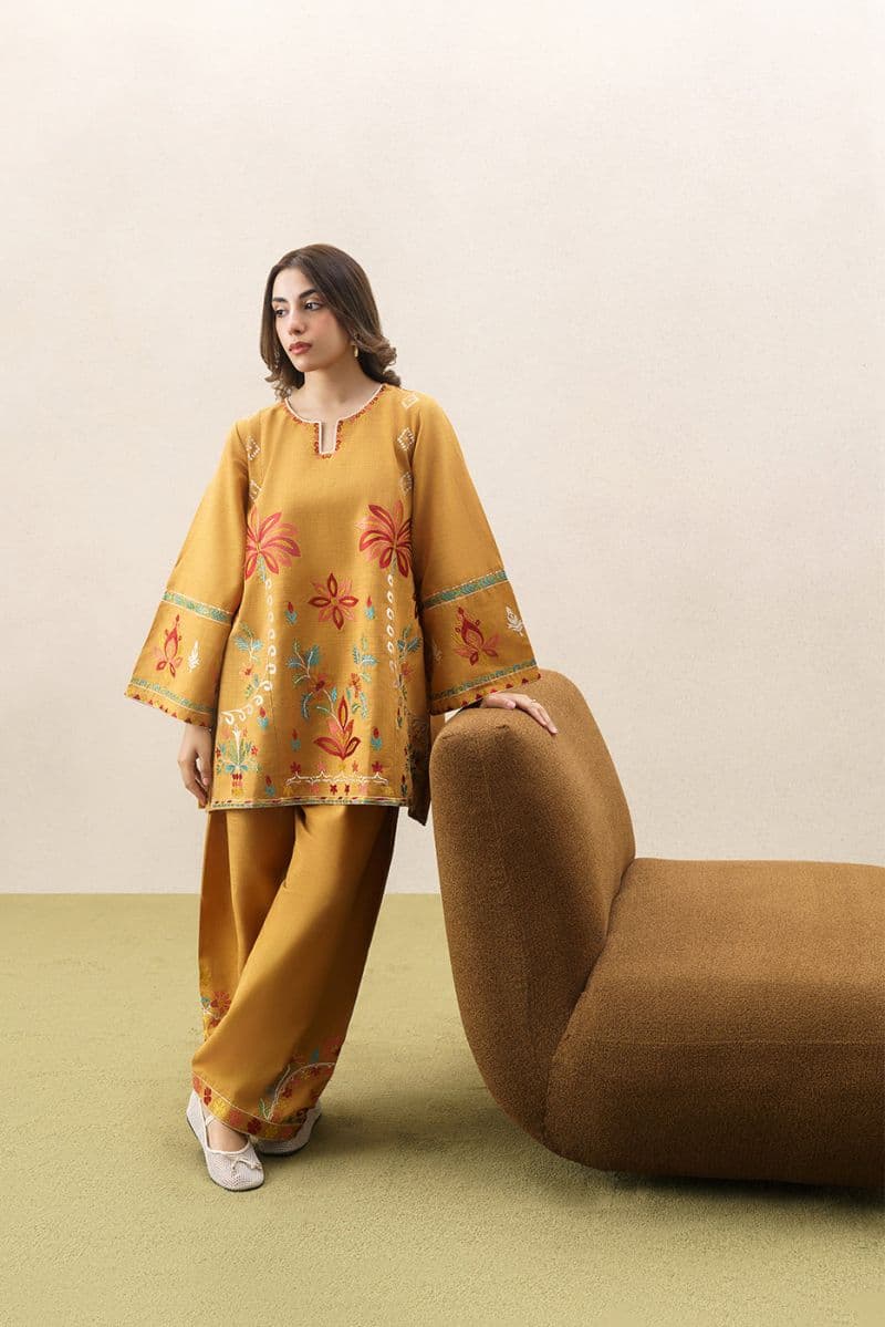 2 PIECE EMBROIDERED TWO WAY SLUB SUIT (PRET) thumbnail