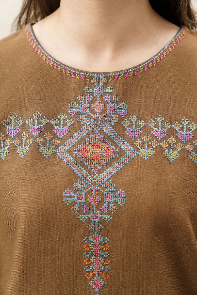 2 PIECE EMBROIDERED SLUB KHADDAR SUIT (PRET) thumbnail
