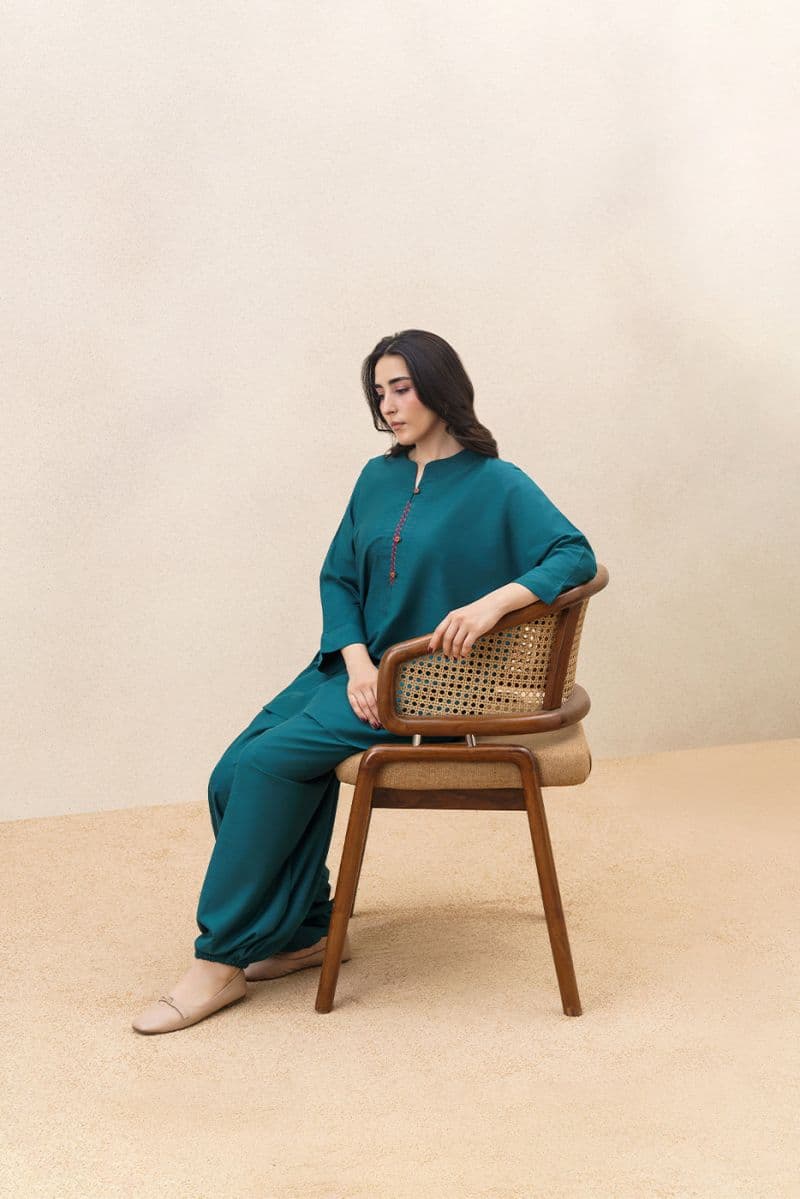 2 PIECE SOLID TWILL SUIT (PRET) thumbnail