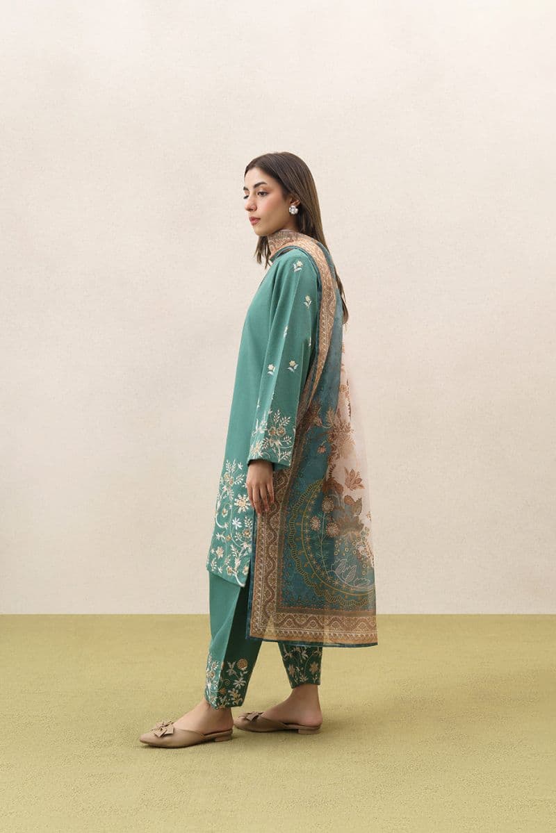 3 PIECE EMBROIDERED SLUB KHADDAR SUIT (PRET) thumbnail