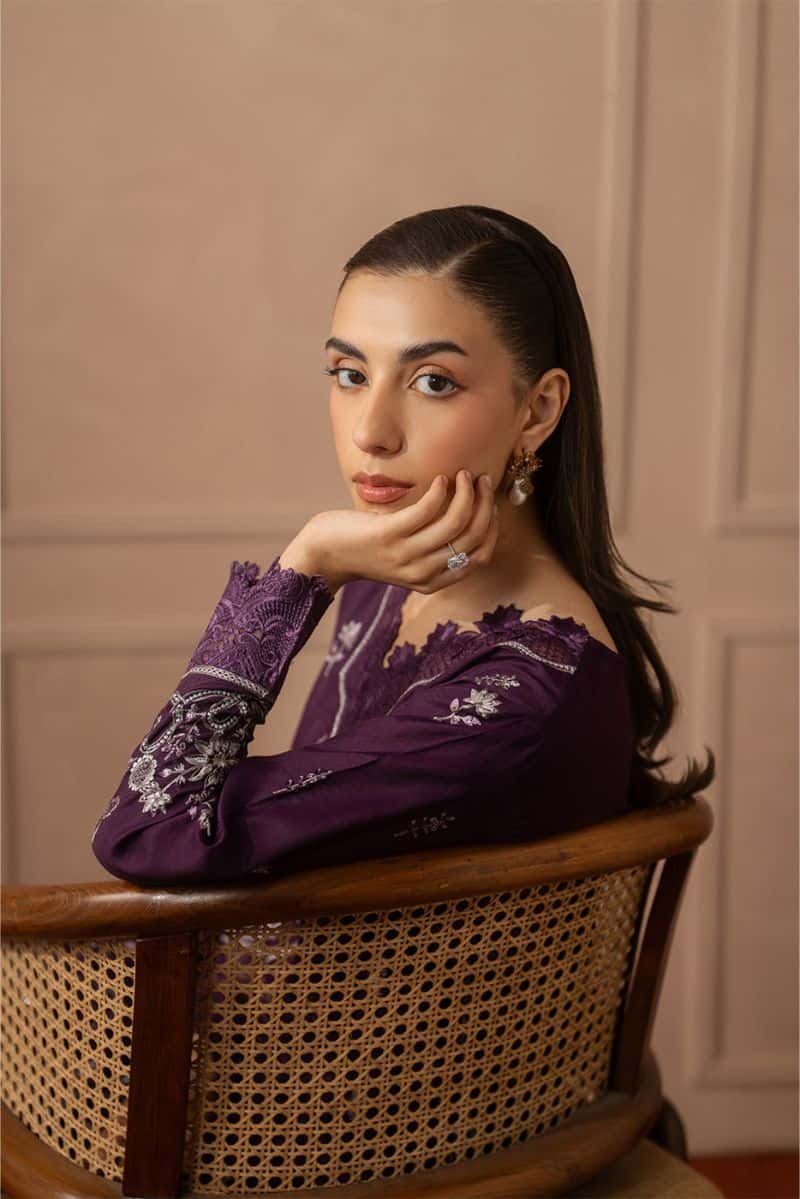 2 PIECE EMBROIDERED RAW SILK SUIT (LUXURY PRET) - alternate view
