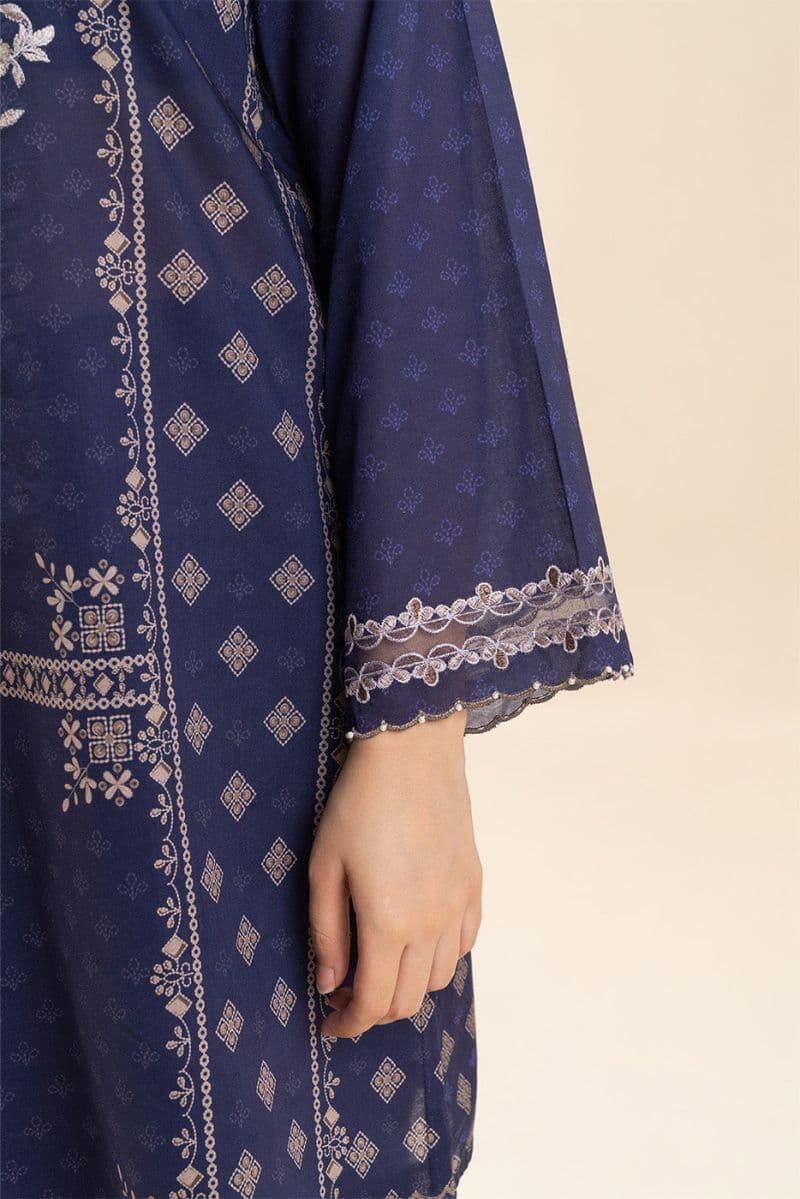 3 PIECE EMBROIDERED LAWN SUIT-PLUM ORCHID (UNSTITCHED) thumbnail
